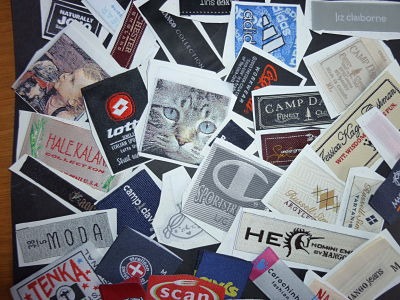 Etiquetas personalizadas tejidas para camisetas